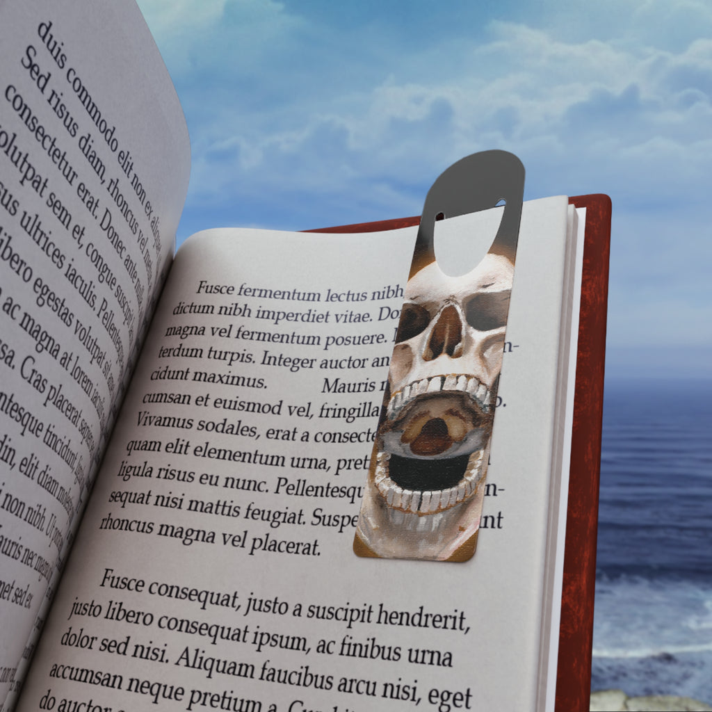 Skull Metal Bookmark — Gothic Reading Accessory