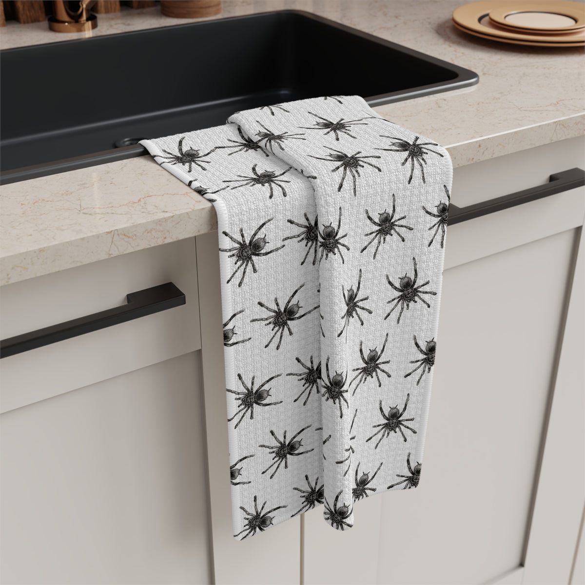 Absorbent Spider Pattern Tea Towel — Black Arachnid Microfiber Kitchen Towel