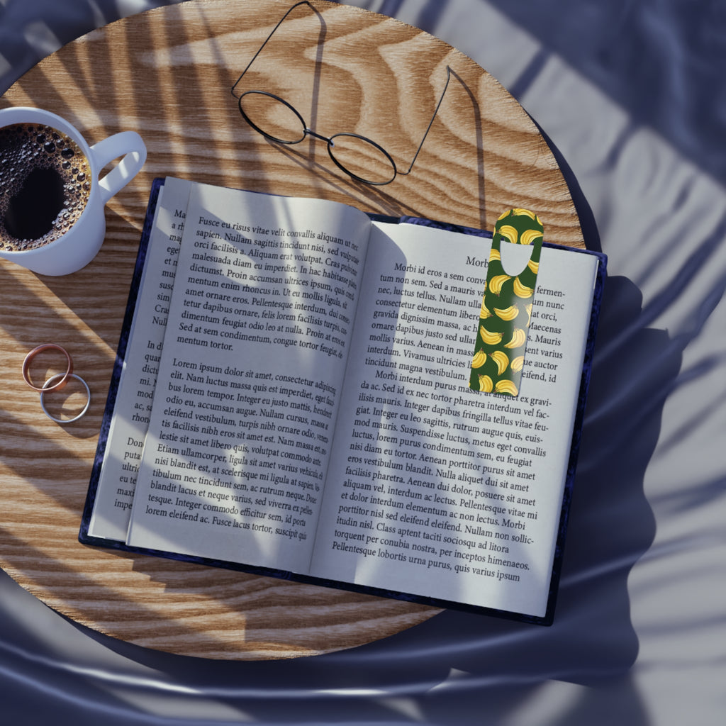 Banana Pattern Metal Bookmark — Fun Tropical Bookmarker for Readers